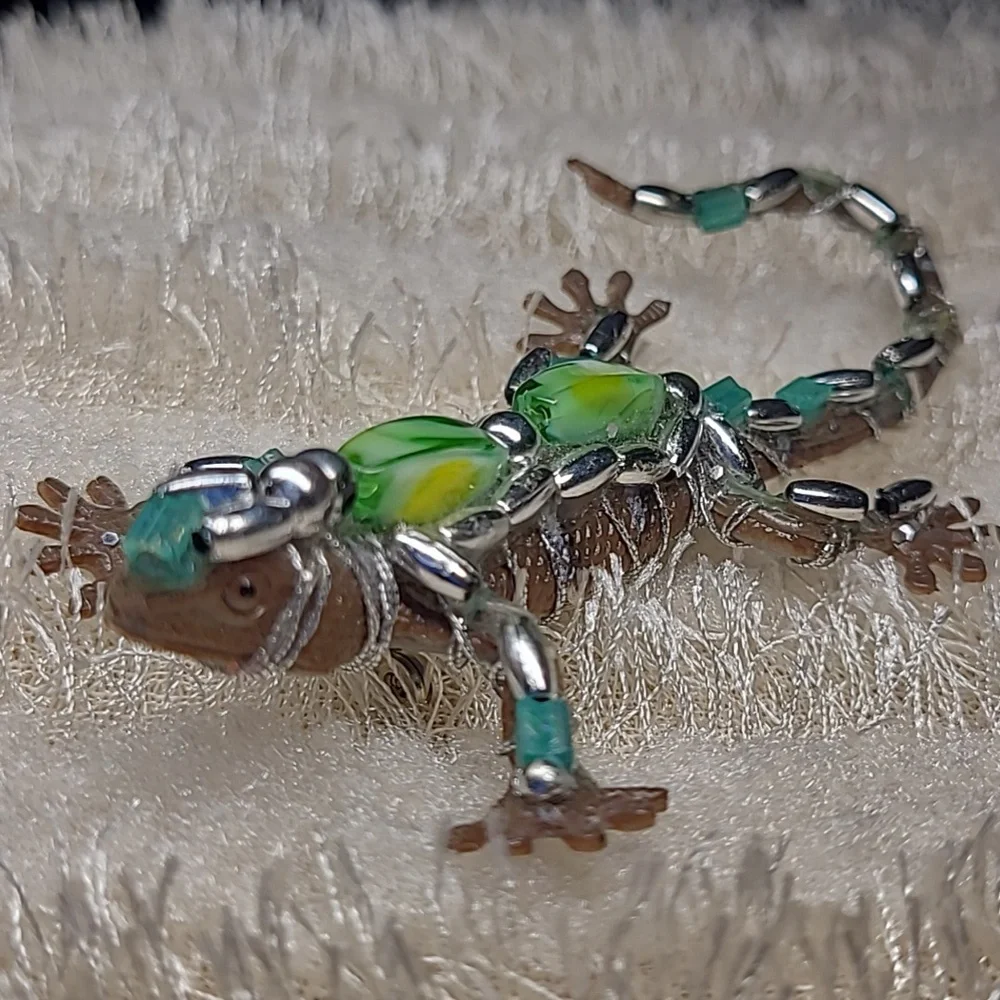 Unique Artisan Jeweled Lizard Brooch Transformer Style Hand crafted Beaded Gecko